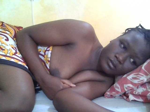 ebony-vannilah live cam on BongaCams
