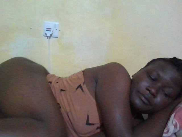 ebony-vannilah live cam on BongaCams