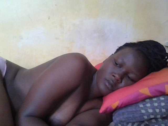 ebony-vannilah live cam on BongaCams