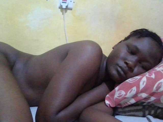 ebony-vannilah live cam on BongaCams
