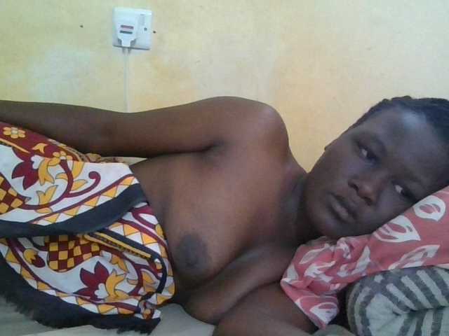 ebony-vannilah live cam on BongaCams