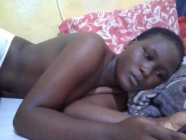 ebony-vannilah live cam on BongaCams