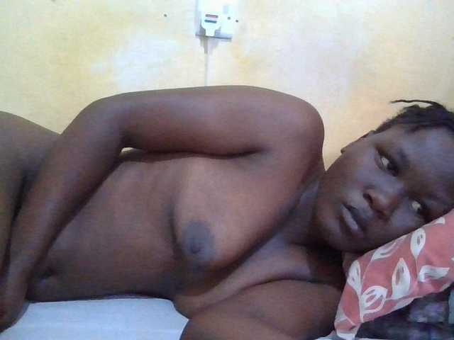 ebony-vannilah live cam on BongaCams