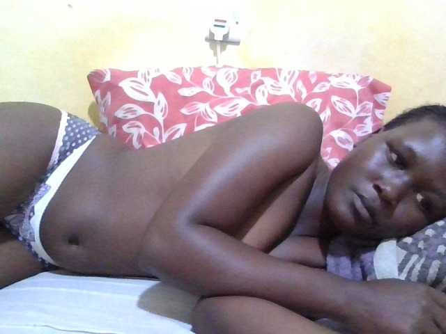 ebony-vannilah live cam on BongaCams