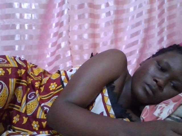 ebony-vannilah live cam on BongaCams