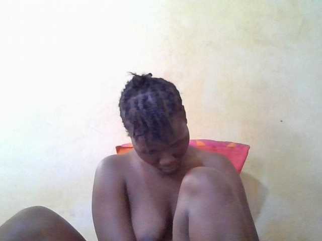 ebony-vannilah live cam on BongaCams
