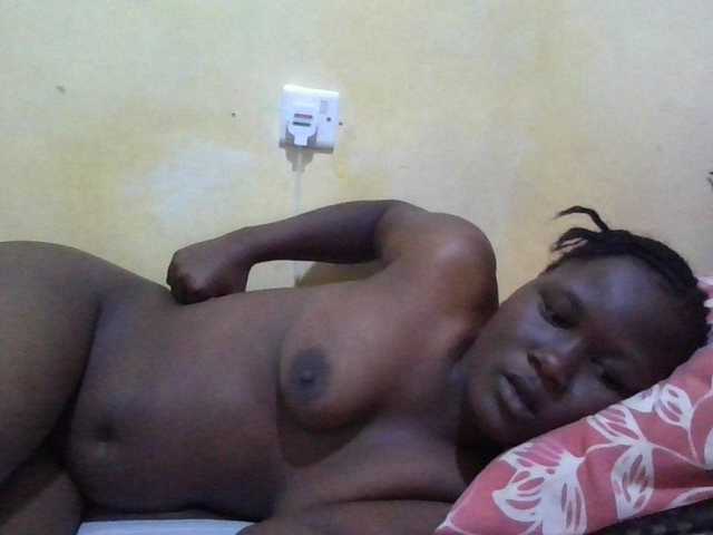 ebony-vannilah live cam on BongaCams
