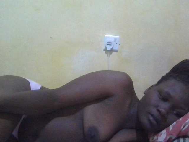 ebony-vannilah live cam on BongaCams