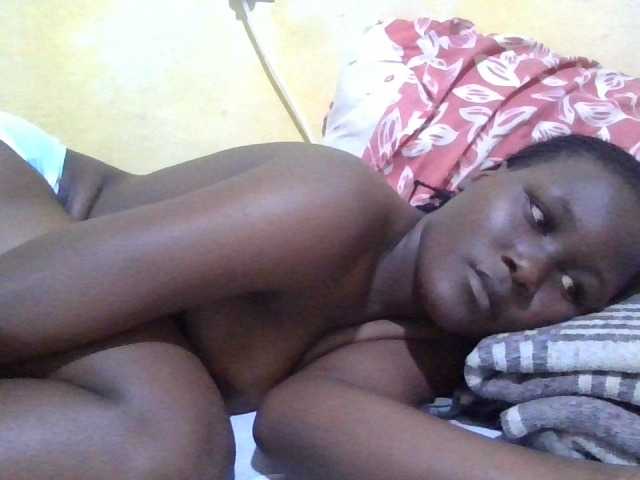 ebony-vannilah live cam on BongaCams