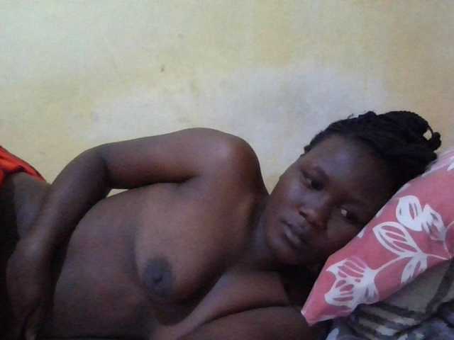 ebony-vannilah live cam on BongaCams