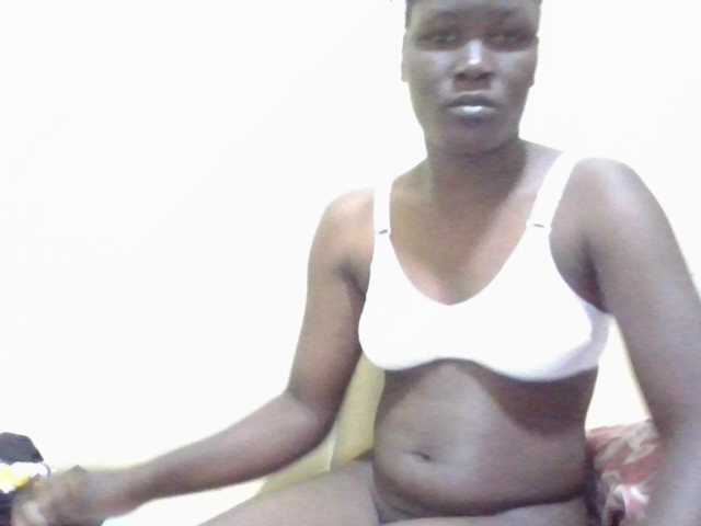 ebony-vannilah live cam on BongaCams