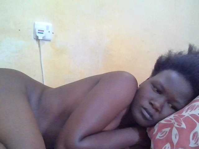 ebony-vannilah live cam on BongaCams