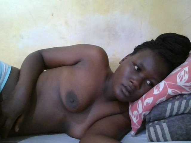 ebony-vannilah live cam on BongaCams