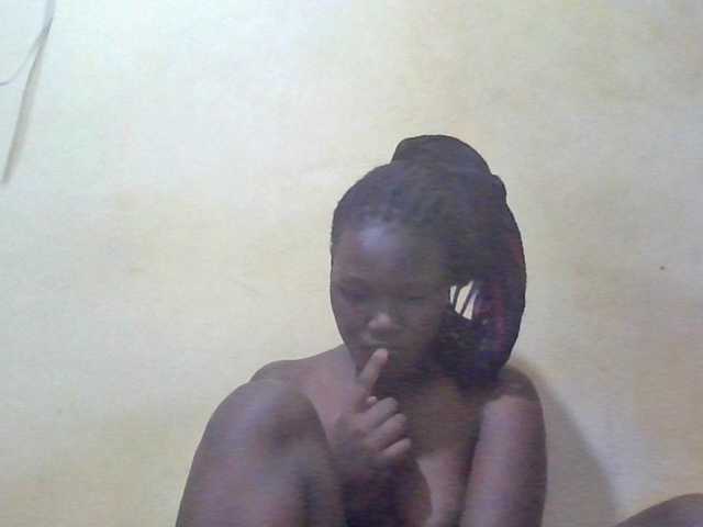 ebony-vannilah live cam on BongaCams