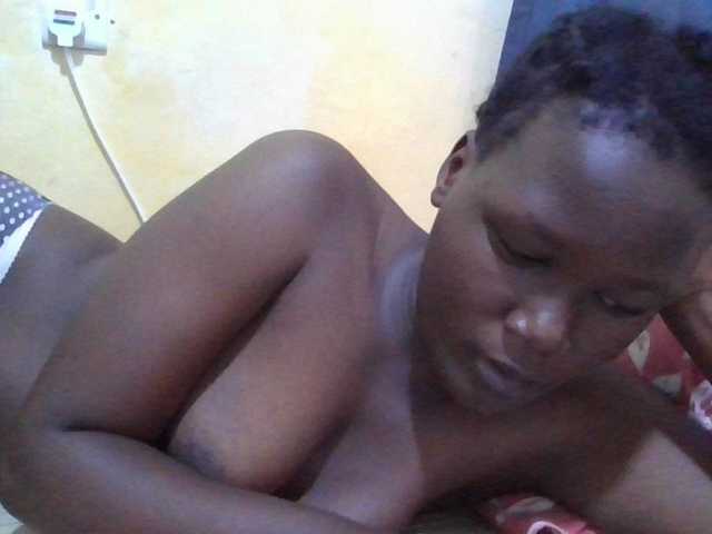 ebony-vannilah live cam on BongaCams