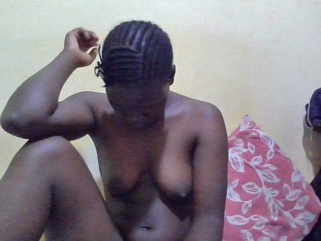 ebony-vannilah live cam on BongaCams