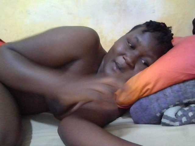 ebony-vannilah live cam on BongaCams