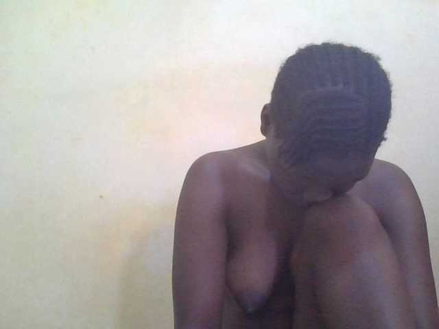 ebony-vannilah live cam on BongaCams