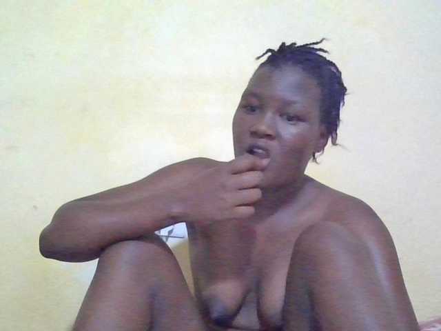 ebony-vannilah live cam on BongaCams