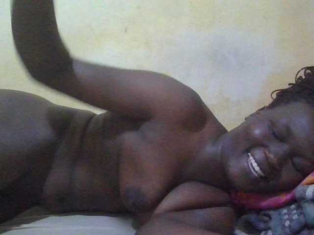 ebony-vannilah live cam on BongaCams