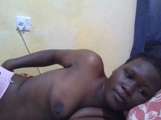 ebony-vannilah live cam on BongaCams