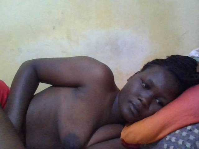 ebony-vannilah live cam on BongaCams