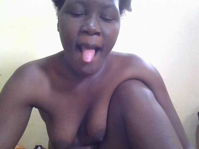 ebony-vannilah live cam on BongaCams