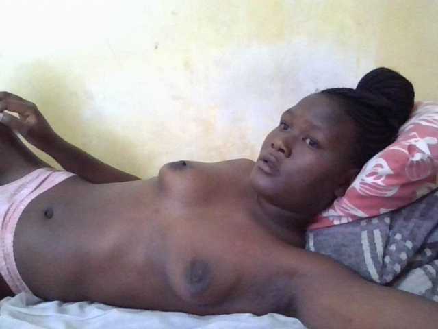 ebony-vannilah live cam on BongaCams