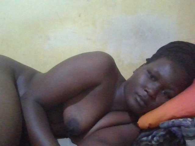 ebony-vannilah live cam on BongaCams