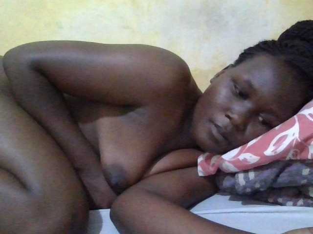 ebony-vannilah live cam on BongaCams