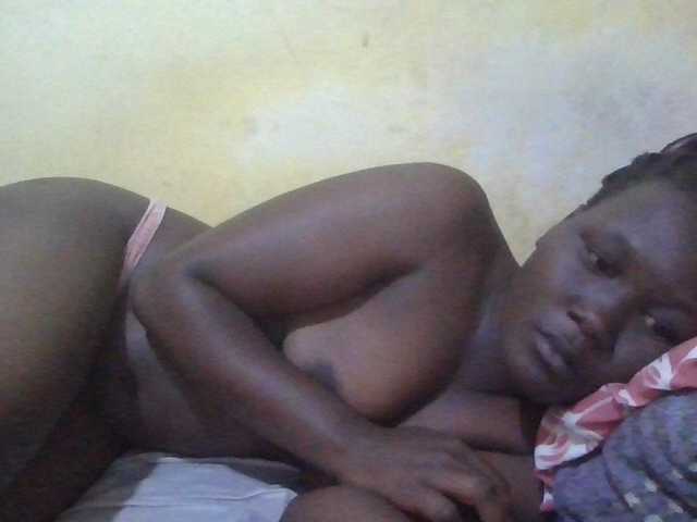 ebony-vannilah live cam on BongaCams