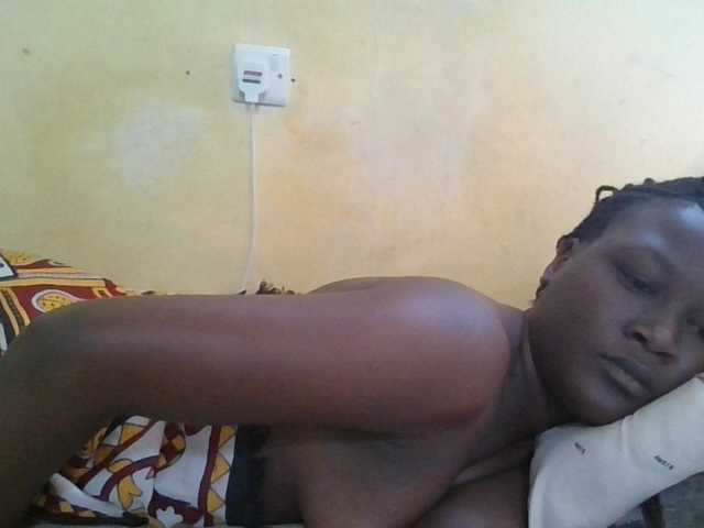 ebony-vannilah live cam on BongaCams