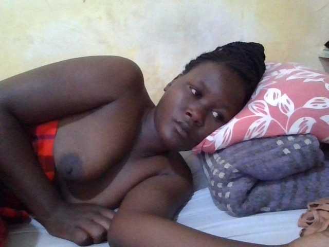 ebony-vannilah live cam on BongaCams