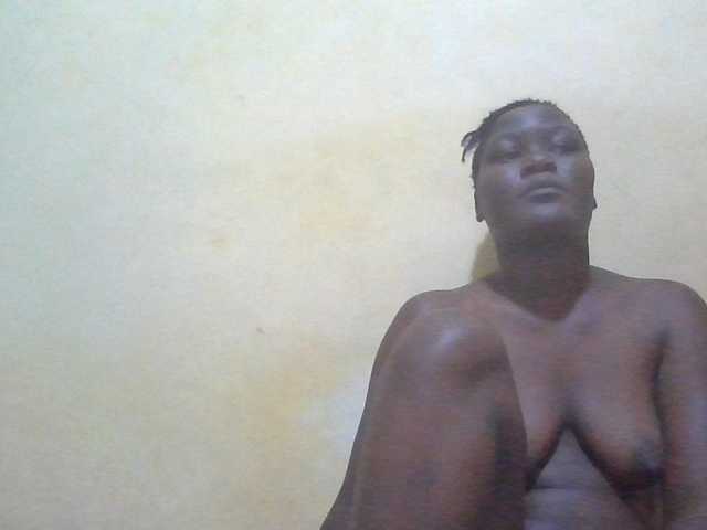 ebony-vannilah live cam on BongaCams