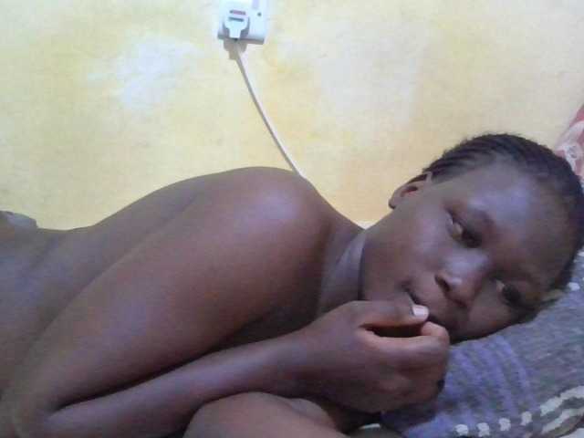 ebony-vannilah live cam on BongaCams