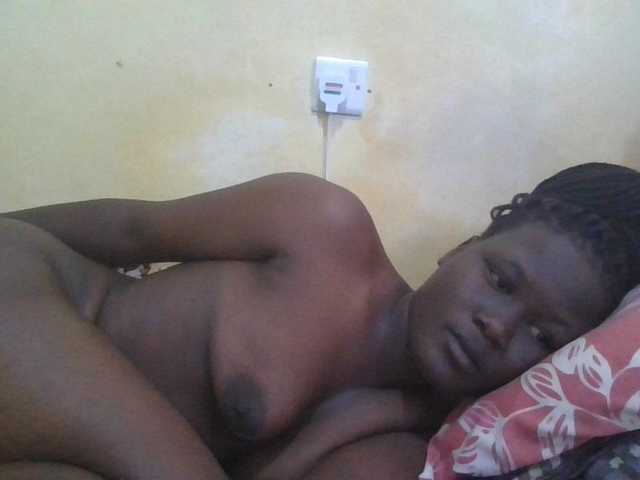 ebony-vannilah live cam on BongaCams