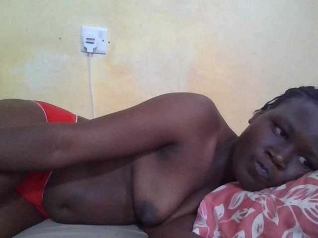 ebony-vannilah live cam on BongaCams