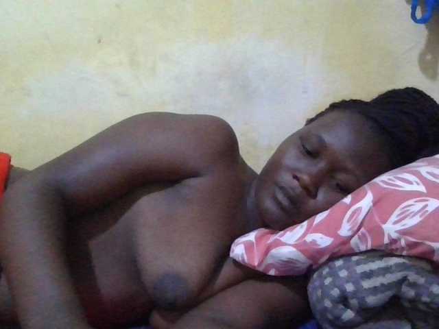 ebony-vannilah live cam on BongaCams