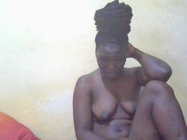 ebony-vannilah live cam on BongaCams