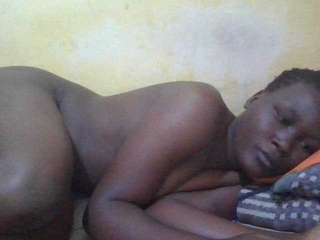 ebony-vannilah live cam on BongaCams