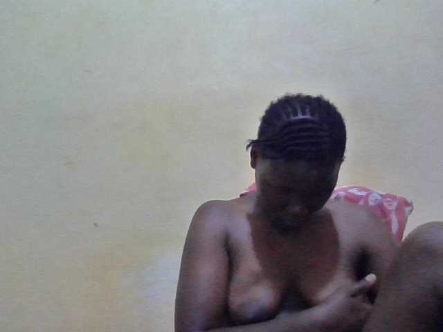 ebony-vannilah live cam on BongaCams