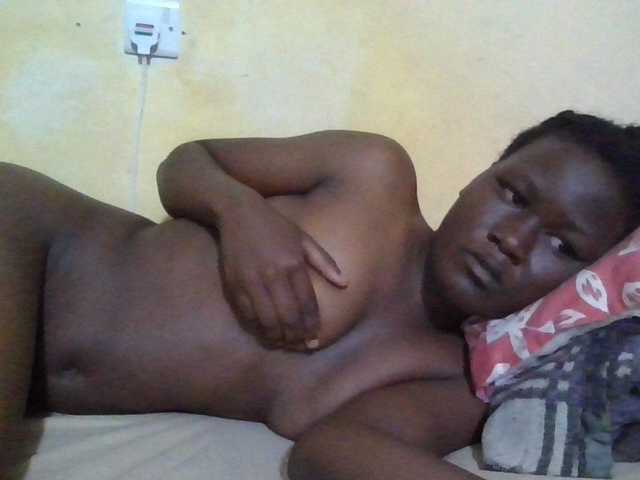 ebony-vannilah live cam on BongaCams