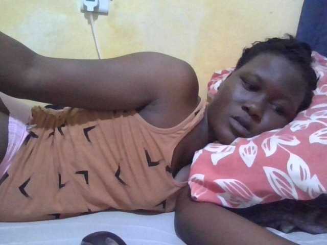 ebony-vannilah live cam on BongaCams