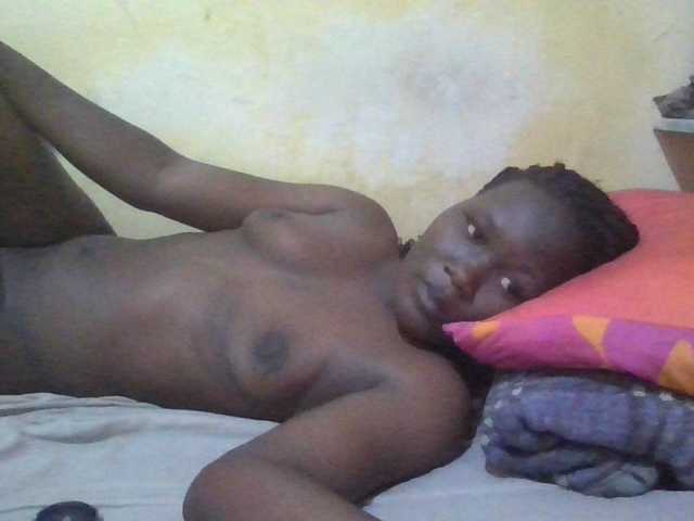 ebony-vannilah live cam on BongaCams
