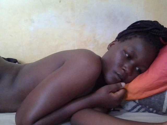 ebony-vannilah live cam on BongaCams
