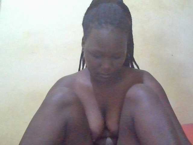 ebony-vannilah live cam on BongaCams