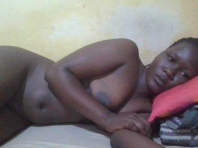 ebony-vannilah live cam on BongaCams