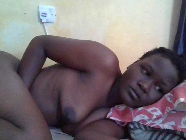 ebony-vannilah live cam on BongaCams