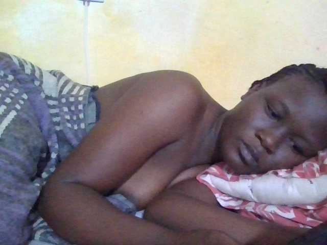 ebony-vannilah live cam on BongaCams