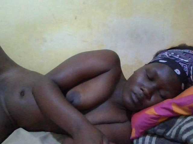 ebony-vannilah live cam on BongaCams